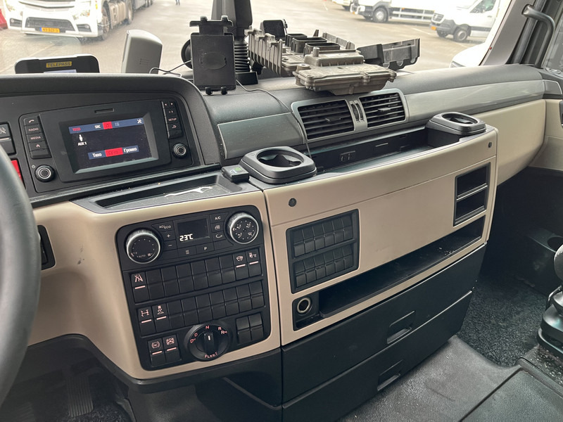 MAN TGX 18.460 XXL / Motor Defect -> Not Running / Retarder / 645 dkm / 2 Tanks - Vlačilec: slika 5 MAN TGX 18.460 XXL / Motor Defect -> Not Running / Retarder / 645 dkm / 2 Tanks - Vlačilec: slika 5