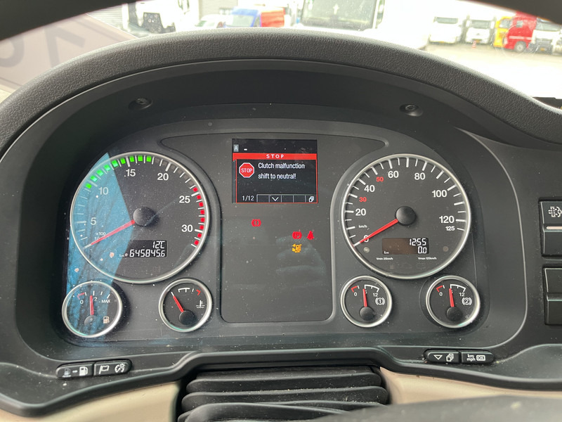 MAN TGX 18.460 XXL / Motor Defect -> Not Running / Retarder / 645 dkm / 2 Tanks - Vlačilec: slika 4 MAN TGX 18.460 XXL / Motor Defect -> Not Running / Retarder / 645 dkm / 2 Tanks - Vlačilec: slika 4