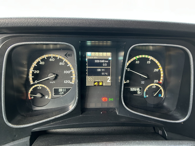 Mercedes-Benz Actros 1842 StreamSpace / 939 dkm / 2 Tanks / NL Truck - Vlačilec: slika 4 Mercedes-Benz Actros 1842 StreamSpace / 939 dkm / 2 Tanks / NL Truck - Vlačilec: slika 4