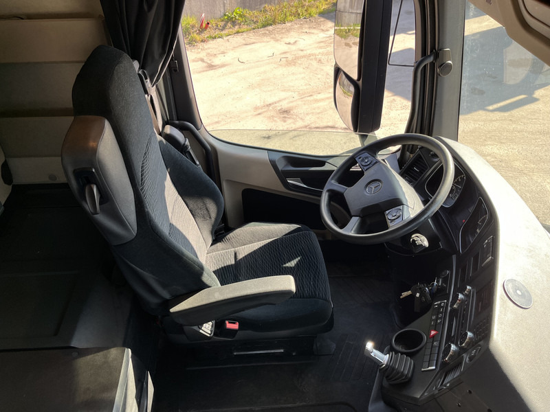 Mercedes-Benz Actros 1842 StreamSpace / 939 dkm / 2 Tanks / NL Truck - Vlačilec: slika 3 Mercedes-Benz Actros 1842 StreamSpace / 939 dkm / 2 Tanks / NL Truck - Vlačilec: slika 3