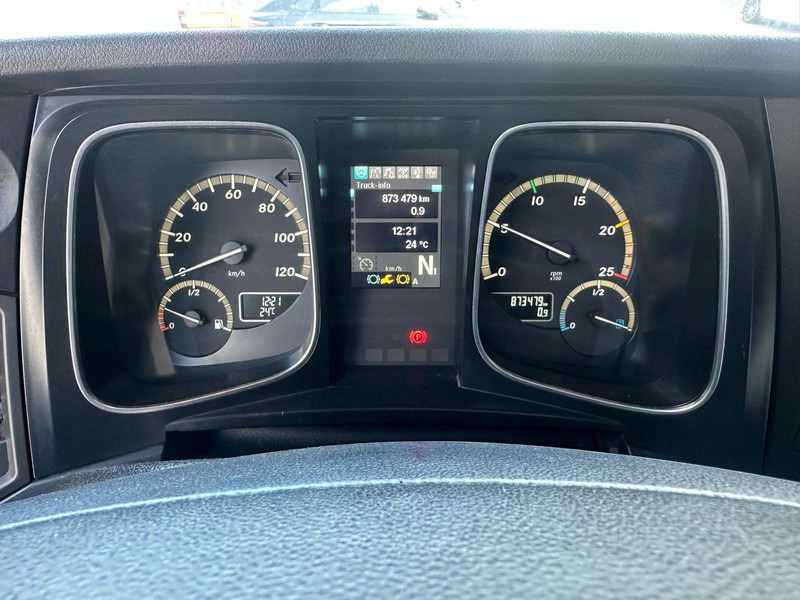 Mercedes-Benz Actros 1842 Streamspace / 873 dkm / 2 Tanks / NL Truck - Vlačilec: slika 4 Mercedes-Benz Actros 1842 Streamspace / 873 dkm / 2 Tanks / NL Truck - Vlačilec: slika 4