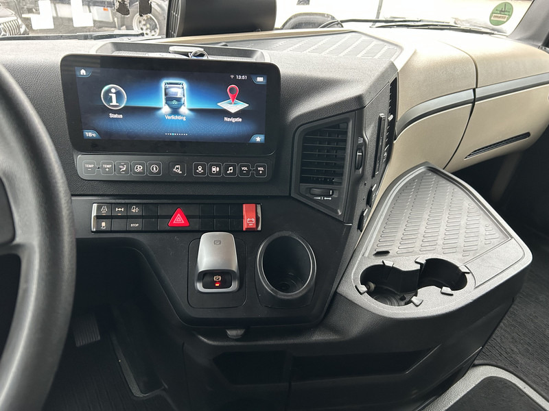 Mercedes-Benz Actros 1845 Gigaspace / Tacho V2 / Blower - PTO / Stand Airco / APK 04-26 - Vlačilec: slika 5 Mercedes-Benz Actros 1845 Gigaspace / Tacho V2 / Blower - PTO / Stand Airco / APK 04-26 - Vlačilec: slika 5