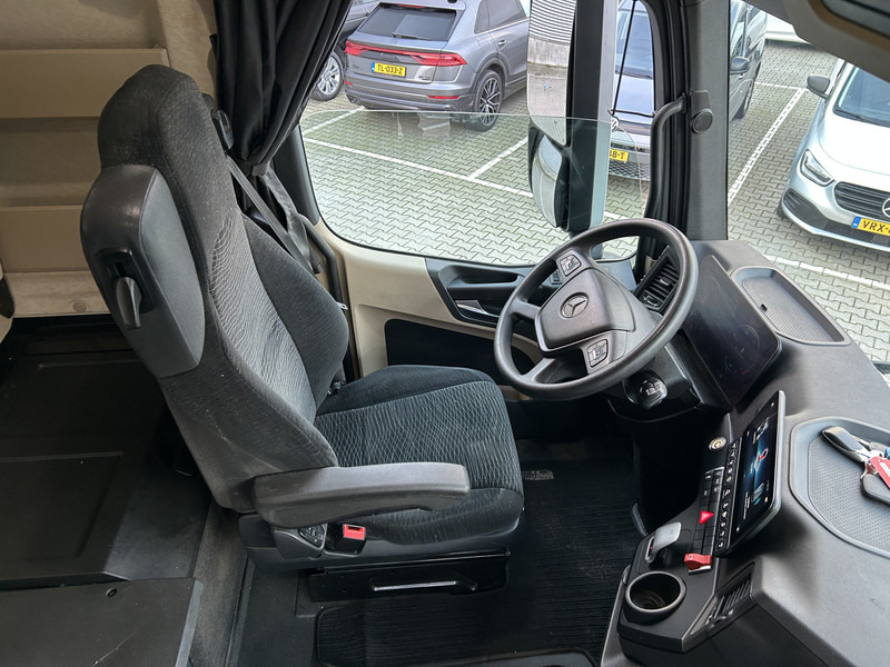 Mercedes-Benz Actros 1845 Gigaspace / Tacho V2 / Blower - PTO / Stand Airco / APK 04-26 - Vlačilec: slika 3 Mercedes-Benz Actros 1845 Gigaspace / Tacho V2 / Blower - PTO / Stand Airco / APK 04-26 - Vlačilec: slika 3