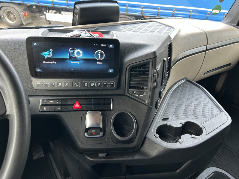 Mercedes-Benz Actros 1845 Gigaspace / Tacho V2 / PTO - Hydraulic / Stand Airco / APK TUV 11-26 - Vlačilec: slika 5 Mercedes-Benz Actros 1845 Gigaspace / Tacho V2 / PTO - Hydraulic / Stand Airco / APK TUV 11-26 - Vlačilec: slika 5