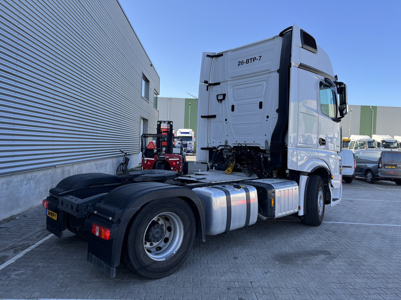Mercedes-Benz Actros L 1845 Gigaspace / 2 Tanks / Stand Klima / APK TUV 11-25 - Vlačilec: slika 2 Mercedes-Benz Actros L 1845 Gigaspace / 2 Tanks / Stand Klima / APK TUV 11-25 - Vlačilec: slika 2