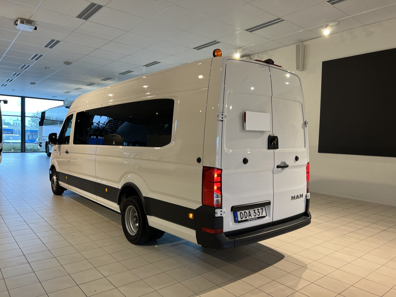 MAN TGE 5.160 Intercity - Minibus, Potniški kombi: slika 4 MAN TGE 5.160 Intercity - Minibus, Potniški kombi: slika 4