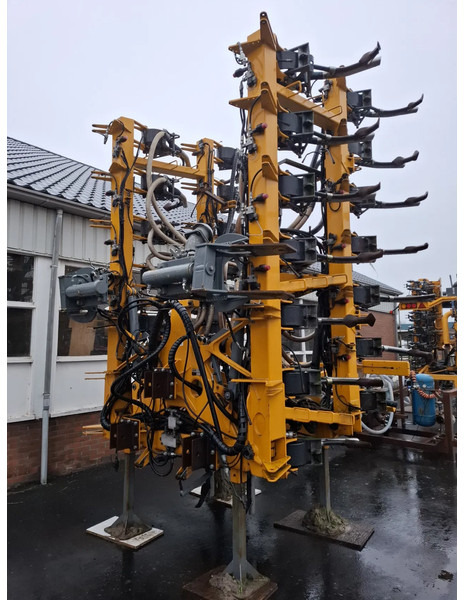 Bouwlandbemester HT8250 - Trosilnik gnoja: slika 1 Bouwlandbemester HT8250 - Trosilnik gnoja: slika 1