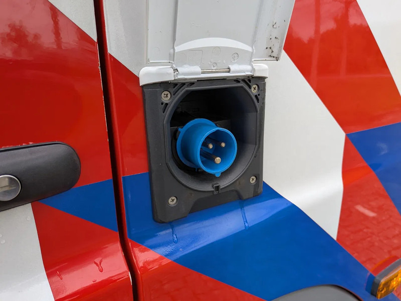 Mercedes-Benz NG 1626 V8 - Gasilsko vozilo: slika 5 Mercedes-Benz NG 1626 V8 - Gasilsko vozilo: slika 5