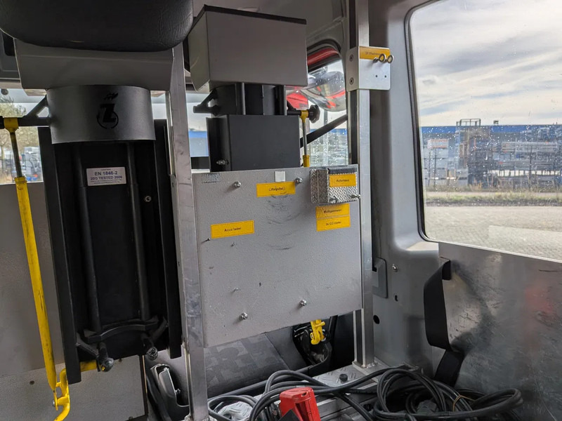 Gasilsko vozilo Mercedes-Benz: slika 7 Gasilsko vozilo Mercedes-Benz: slika 7