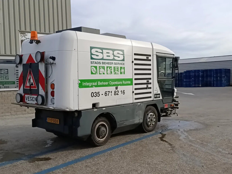 Ravo 540 5-Series 540 - Vozilo za pometanje: slika 4 Ravo 540 5-Series 540 - Vozilo za pometanje: slika 4