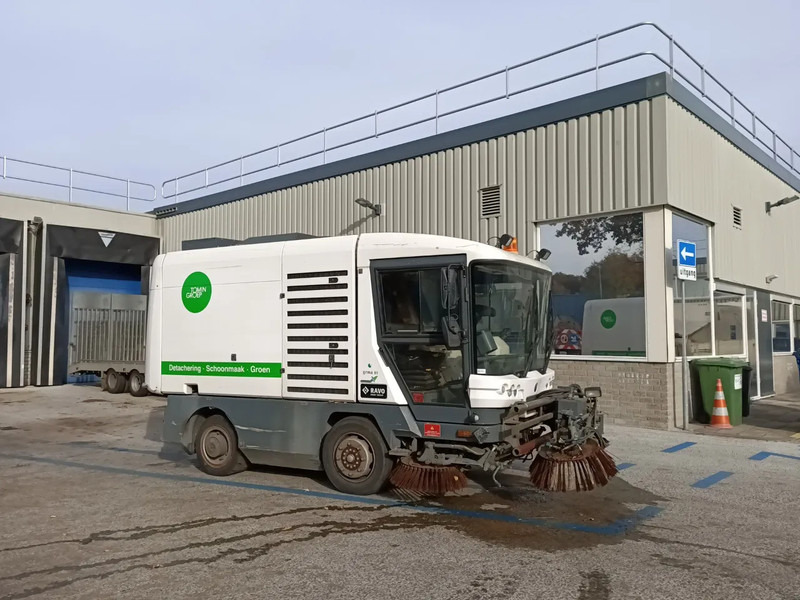 Ravo 540 - Vozilo za pometanje: slika 3 Ravo 540 - Vozilo za pometanje: slika 3