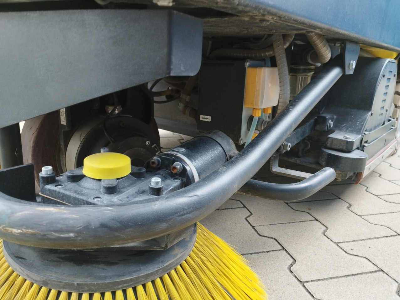 Kombinirani čistilni stroj Kärcher BR 100/250: slika 10