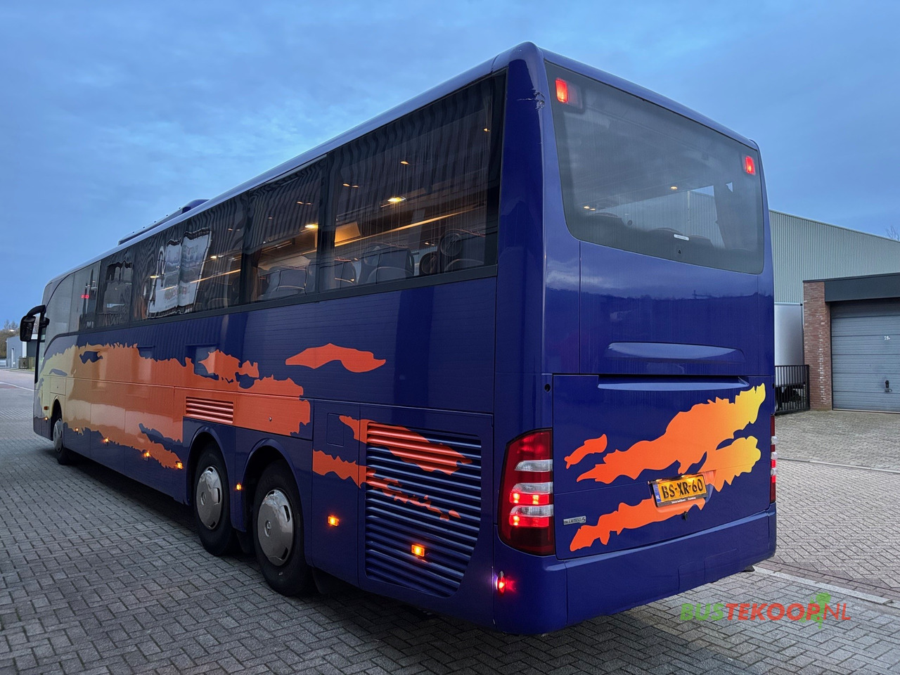 Mercedes TOURISMO RHD-L - Potovalni avtobus: slika 4 Mercedes TOURISMO RHD-L - Potovalni avtobus: slika 4