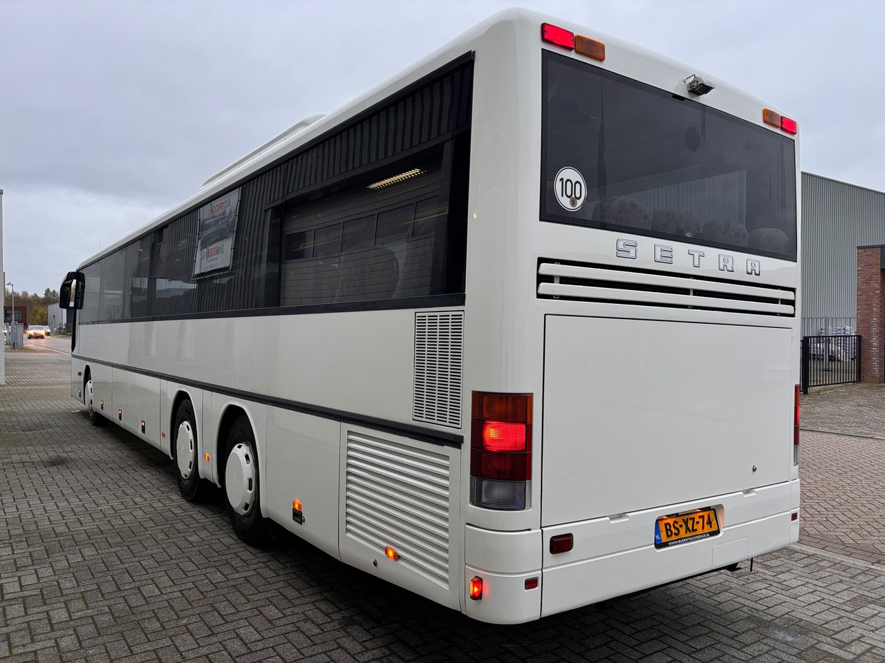 SETRA S317UL met 63 pl. en airconditioning S317GT - Potovalni avtobus: slika 4 SETRA S317UL met 63 pl. en airconditioning S317GT - Potovalni avtobus: slika 4