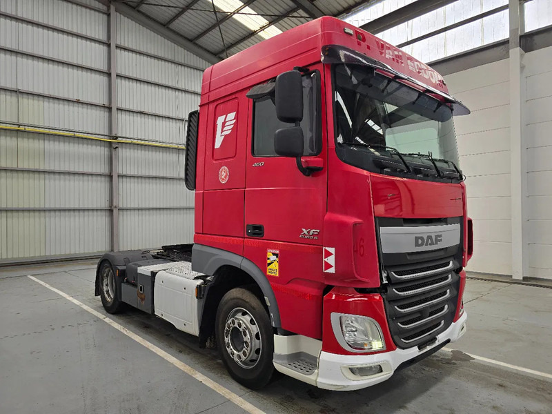 DAF XF 460 SPACECAB / RETARDER /MANUEL - Vlačilec: slika 4 DAF XF 460 SPACECAB / RETARDER /MANUEL - Vlačilec: slika 4