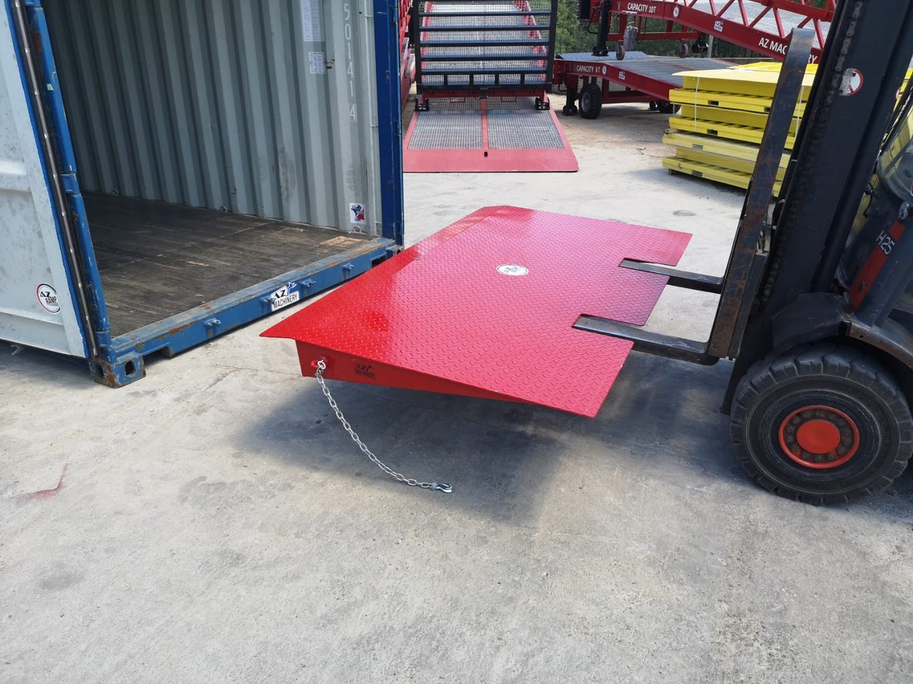 Compact Container access ramp . AZ RAMP - HCRN-06. 6 000 Kg - Nakladalna rampa: slika 5 Compact Container access ramp . AZ RAMP - HCRN-06. 6 000 Kg - Nakladalna rampa: slika 5