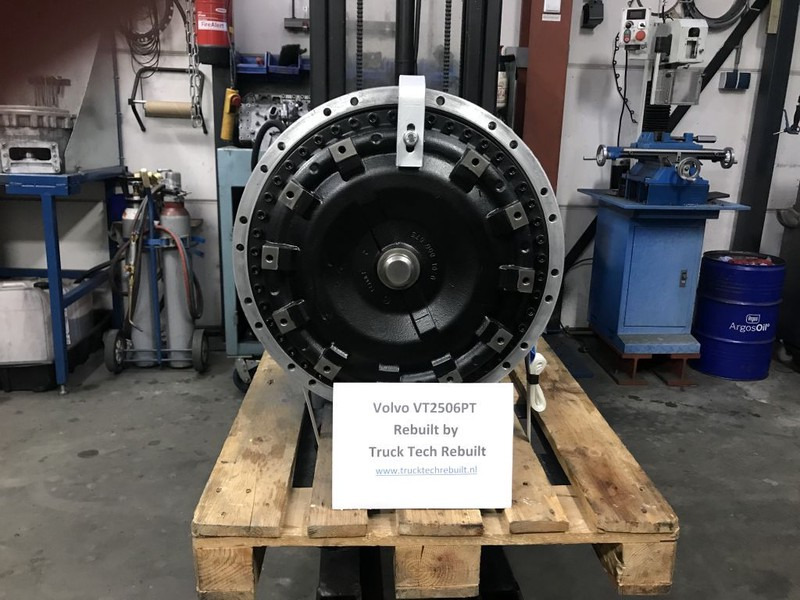 VT2506PT With or Without retarder / With or without second steering pump - Menjalnik: slika 1 VT2506PT With or Without retarder / With or without second steering pump - Menjalnik: slika 1
