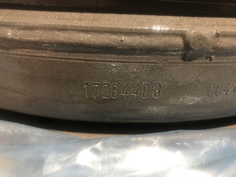 Volvo 11038455 17264483 PT2509 PT2519 22401 22671 22418 22419 - Transmission za Zglobni demper: slika 2 Volvo 11038455 17264483 PT2509 PT2519 22401 22671 22418 22419 - Transmission za Zglobni demper: slika 2