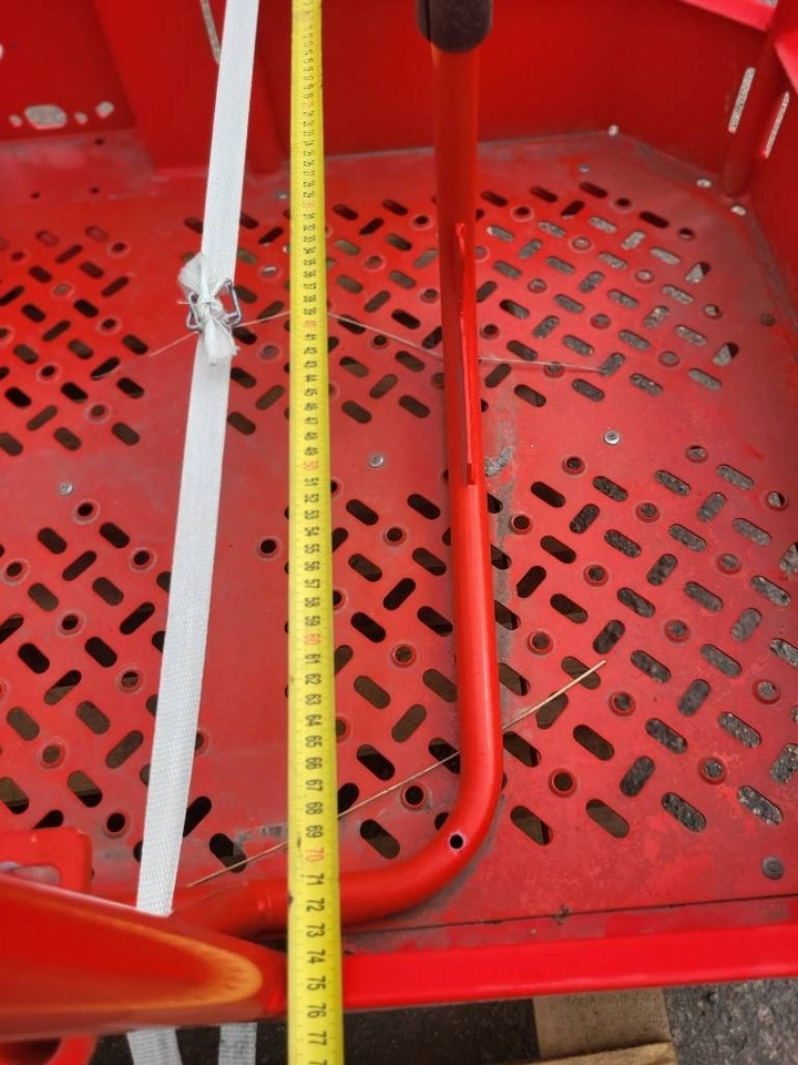 Dvižna ploščad Manitou ATJ 200 kori: slika 8