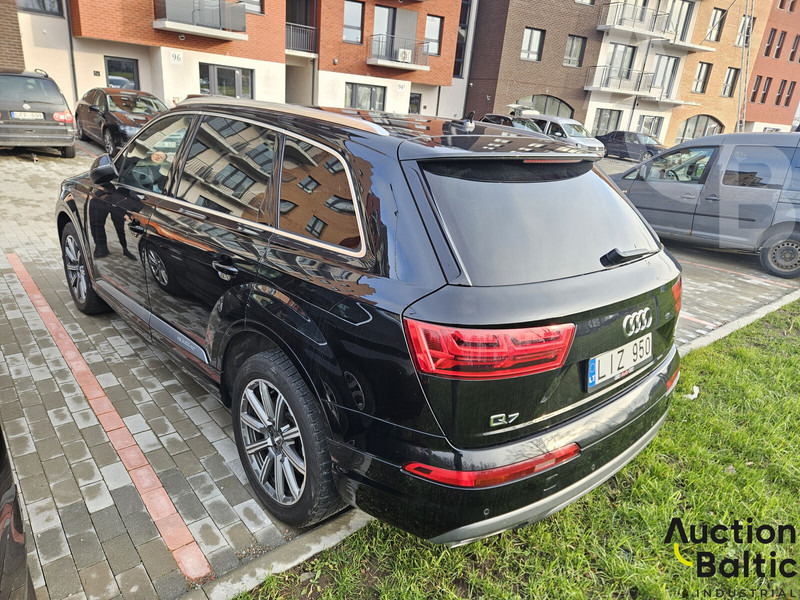 Audi Q7 - Avtomobil: slika 3 Audi Q7 - Avtomobil: slika 3