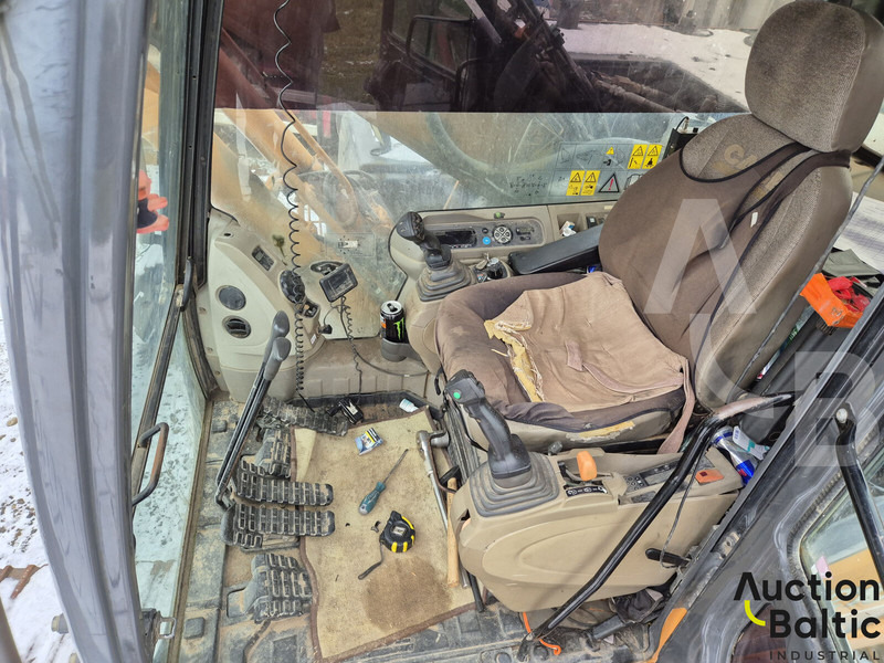 Case CX 210 B - Bager goseničar: slika 5 Case CX 210 B - Bager goseničar: slika 5