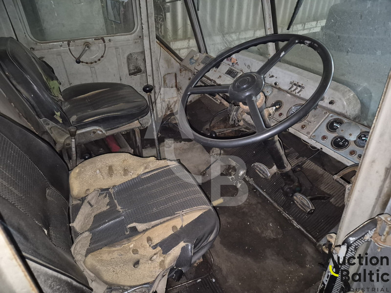 Chtz T-150K - Traktor: slika 4 Chtz T-150K - Traktor: slika 4