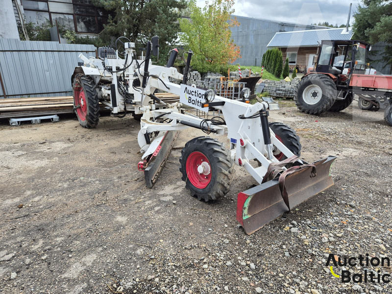 Ei Attachments 09.NH.2750 - Greder: slika 2 Ei Attachments 09.NH.2750 - Greder: slika 2