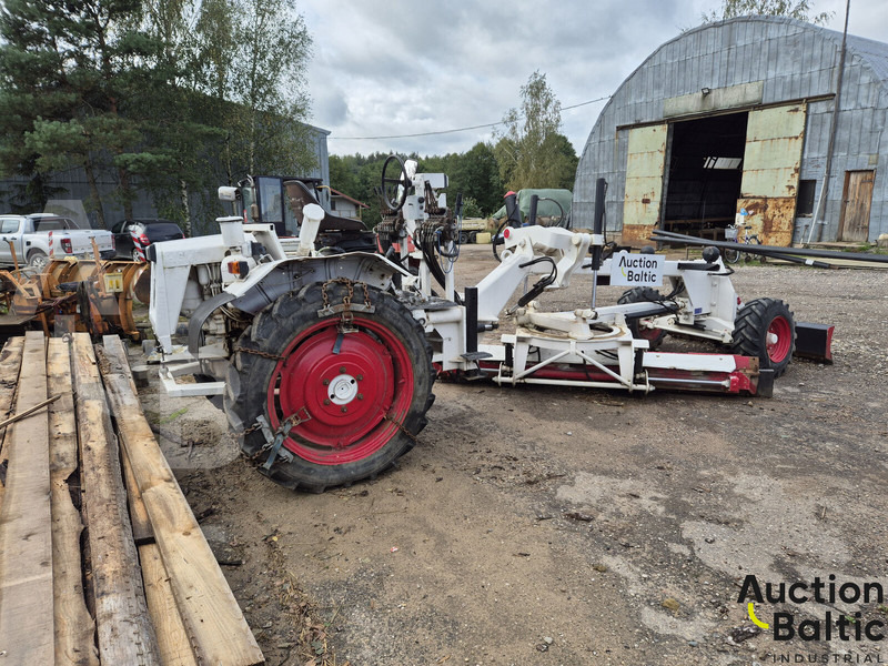 Ei Attachments 09.NH.2750 - Greder: slika 4 Ei Attachments 09.NH.2750 - Greder: slika 4