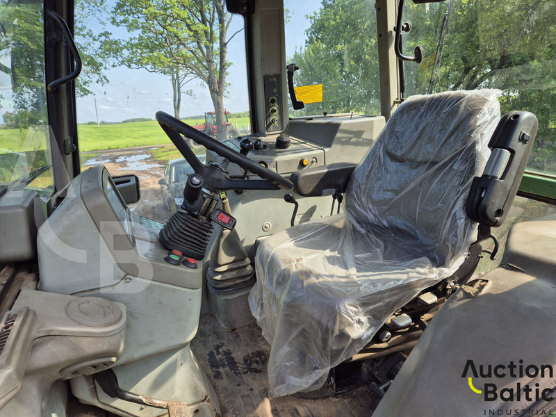 Fendt Favorit 824 - Traktor: slika 5 Fendt Favorit 824 - Traktor: slika 5