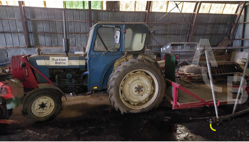 Ford - Traktor: slika 2 Ford - Traktor: slika 2