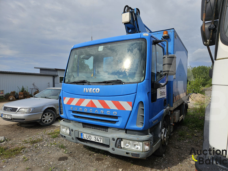 Iveco 100E 18 - Dvižna ploščad montirana na tovornjak: slika 1 Iveco 100E 18 - Dvižna ploščad montirana na tovornjak: slika 1