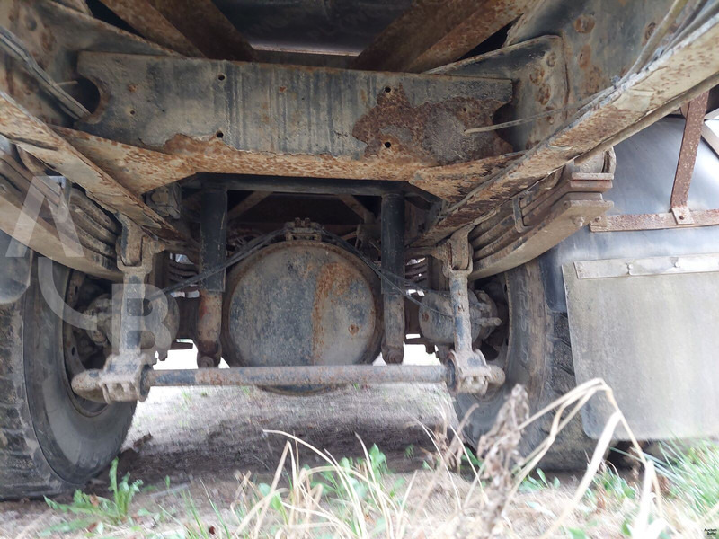 Tovornjak s kesonom, Tovornjak z dvigalom Iveco 180E18: slika 12