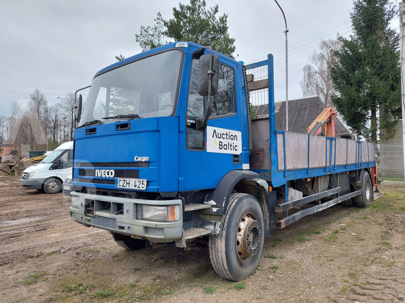 Iveco 180E18 - Tovornjak s kesonom, Tovornjak z dvigalom: slika 2 Iveco 180E18 - Tovornjak s kesonom, Tovornjak z dvigalom: slika 2