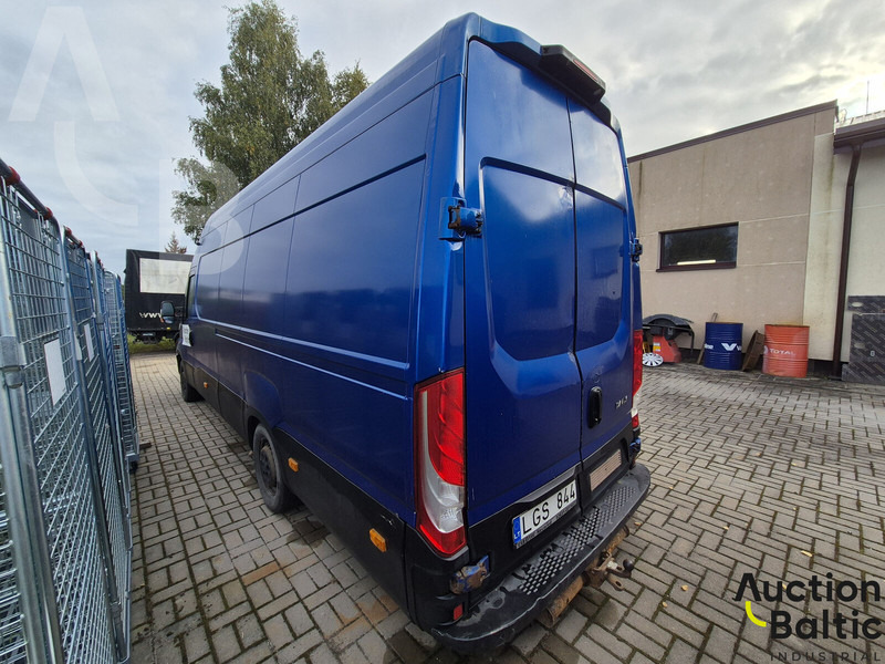 Iveco 35S17 - Furgon: slika 4 Iveco 35S17 - Furgon: slika 4