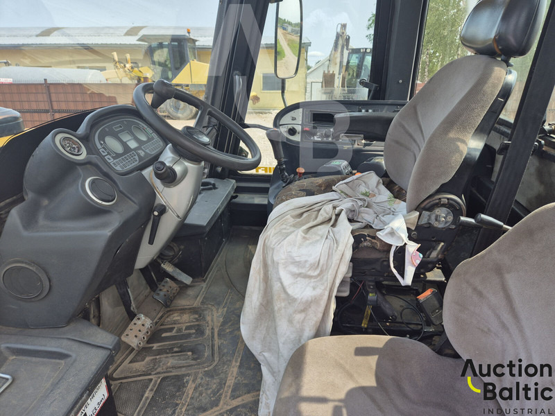 JCB Fastrac 3220 - Traktor: slika 5 JCB Fastrac 3220 - Traktor: slika 5