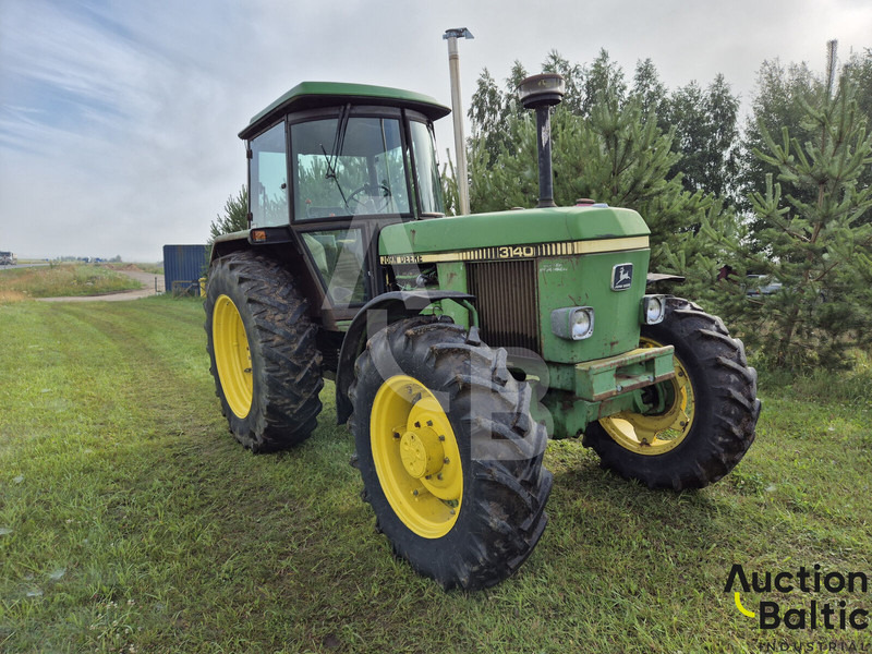 John Deere MFWD - Traktor: slika 2 John Deere MFWD - Traktor: slika 2