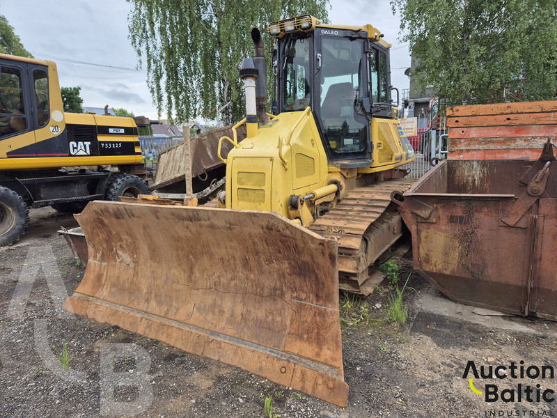 Komatsu D51EX-22 - Buldožer: slika 1 Komatsu D51EX-22 - Buldožer: slika 1