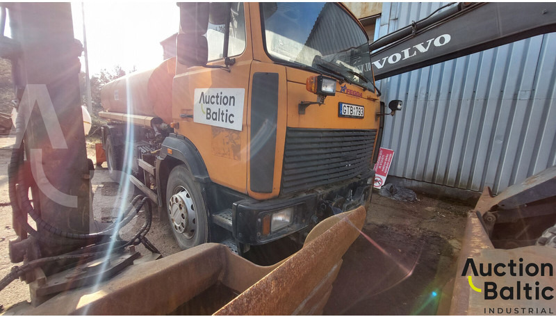 Maz 533731 - Tovornjak cisterna: slika 2 Maz 533731 - Tovornjak cisterna: slika 2