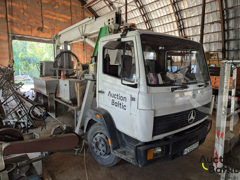 Mercedes-Benz 1114 - Dvižna ploščad montirana na tovornjak: slika 2 Mercedes-Benz 1114 - Dvižna ploščad montirana na tovornjak: slika 2