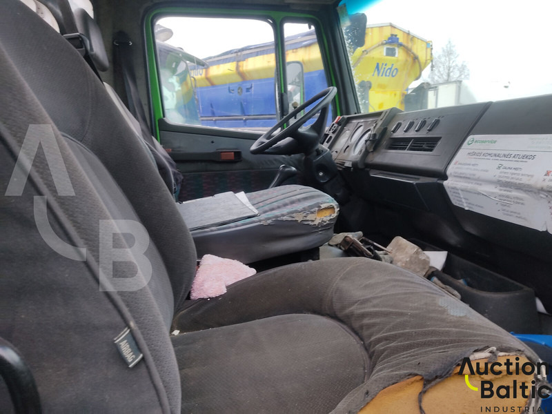 Mercedes-Benz 814 - Tovornjak prekucnik, Tovornjak z dvigalom: slika 5 Mercedes-Benz 814 - Tovornjak prekucnik, Tovornjak z dvigalom: slika 5