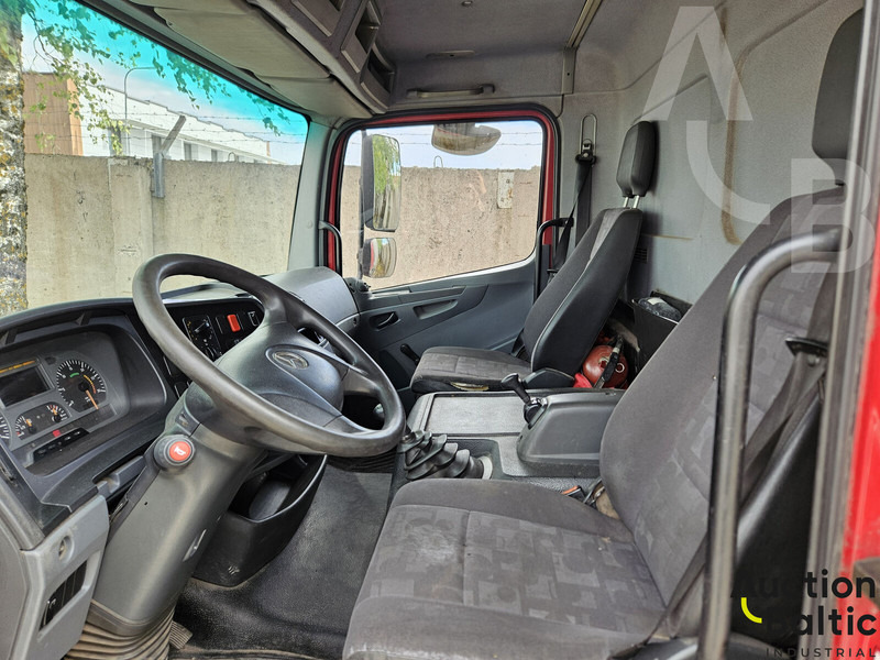 Mercedes-Benz 815 - Tovornjak hladilnik: slika 5 Mercedes-Benz 815 - Tovornjak hladilnik: slika 5