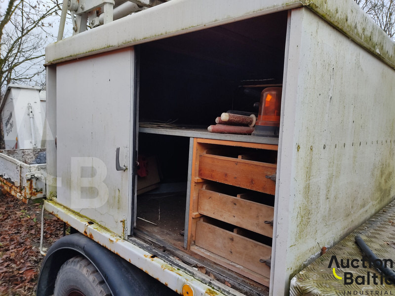 Dvižna ploščad montirana na tovornjak Mercedes-Benz Lako 911: slika 15 Dvižna ploščad montirana na tovornjak Mercedes-Benz Lako 911: slika 15