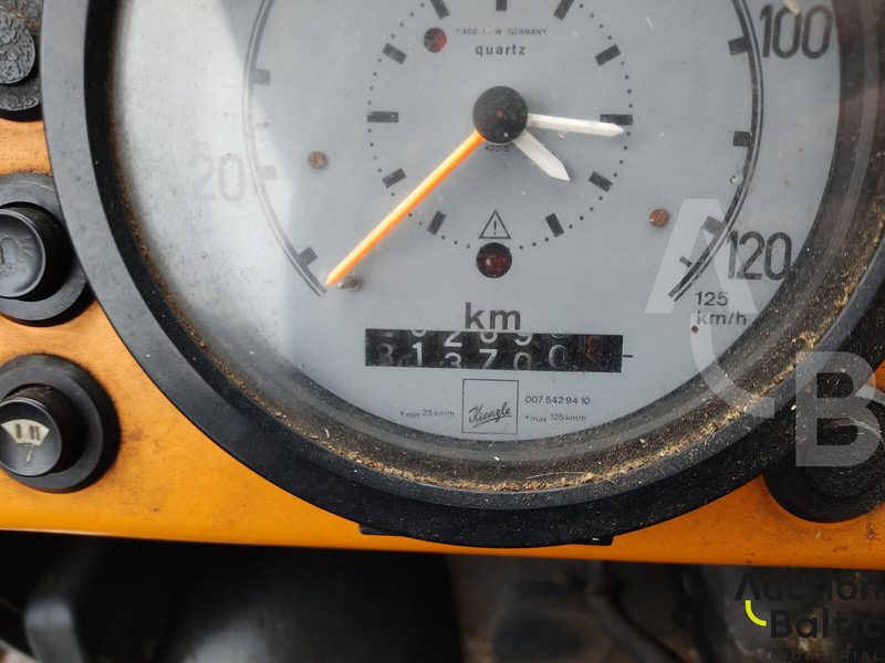 Dvižna ploščad montirana na tovornjak Mercedes-Benz Lako 911: slika 8 Dvižna ploščad montirana na tovornjak Mercedes-Benz Lako 911: slika 8