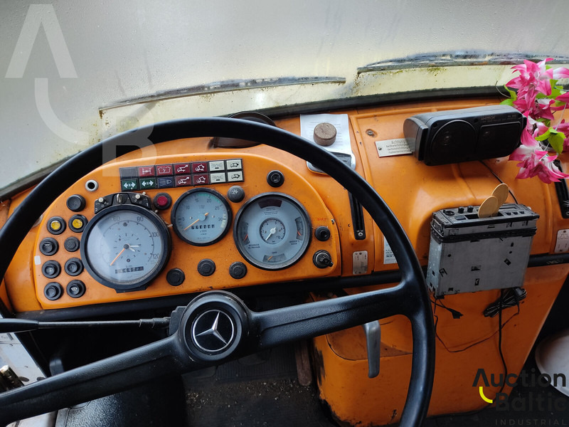 Dvižna ploščad montirana na tovornjak Mercedes-Benz Lako 911: slika 7 Dvižna ploščad montirana na tovornjak Mercedes-Benz Lako 911: slika 7