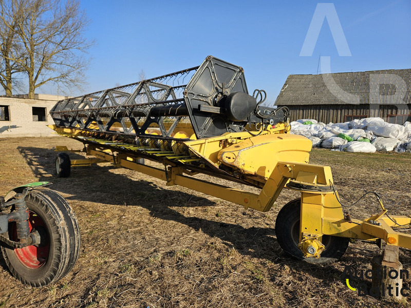 Kombajn harvester za transport hrane New Holland CR 9080: slika 12