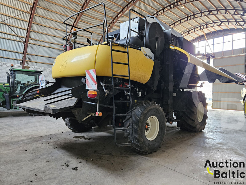 New Holland CR 9080 - Kombajn harvester: slika 4 New Holland CR 9080 - Kombajn harvester: slika 4