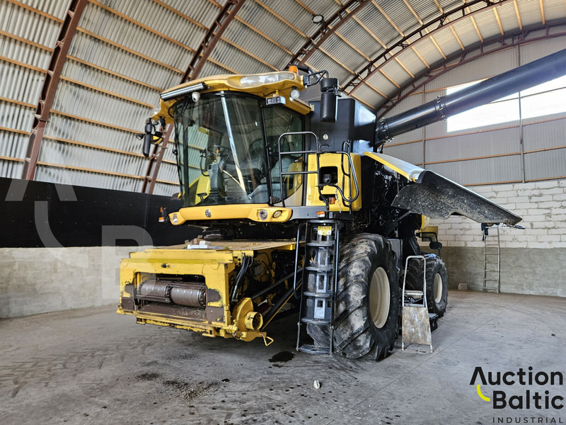 New Holland CR 9080 - Kombajn harvester: slika 1 New Holland CR 9080 - Kombajn harvester: slika 1