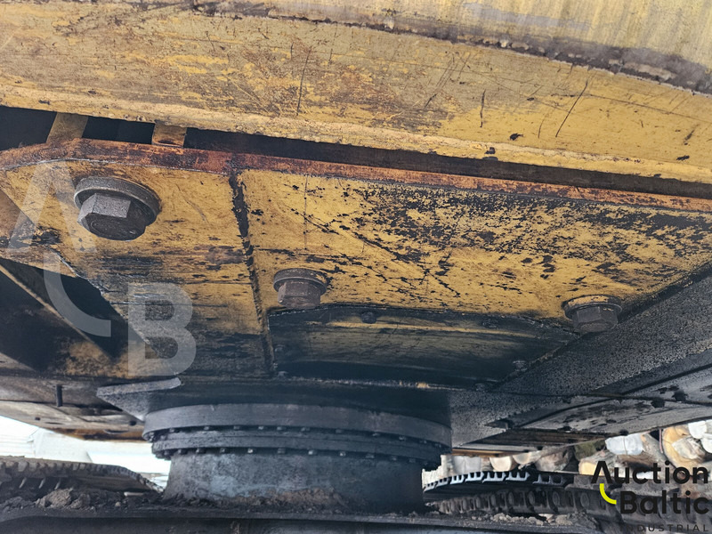 Bager goseničar New Holland E 145: slika 16 Bager goseničar New Holland E 145: slika 16