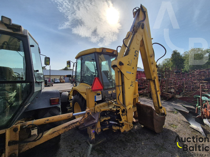 New Holland LB 110-4 PT - Bager na kolesih: slika 3 New Holland LB 110-4 PT - Bager na kolesih: slika 3