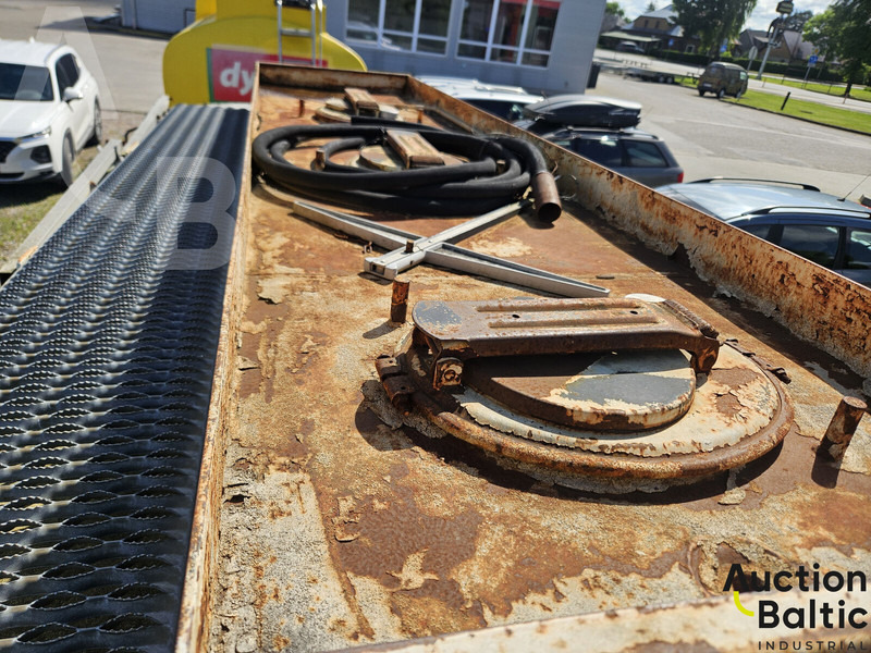 Tovornjak cisterna Renault Midliner S 150: slika 12